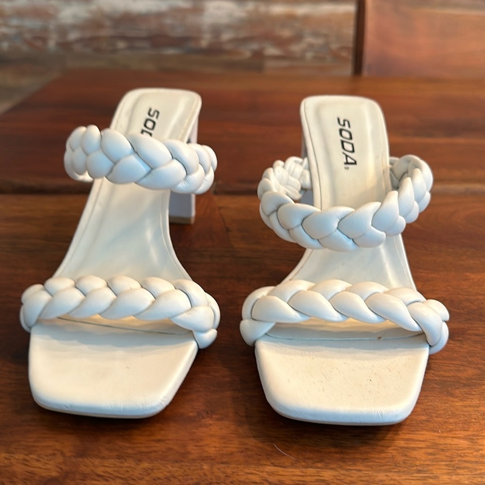 NWOT strap sandals